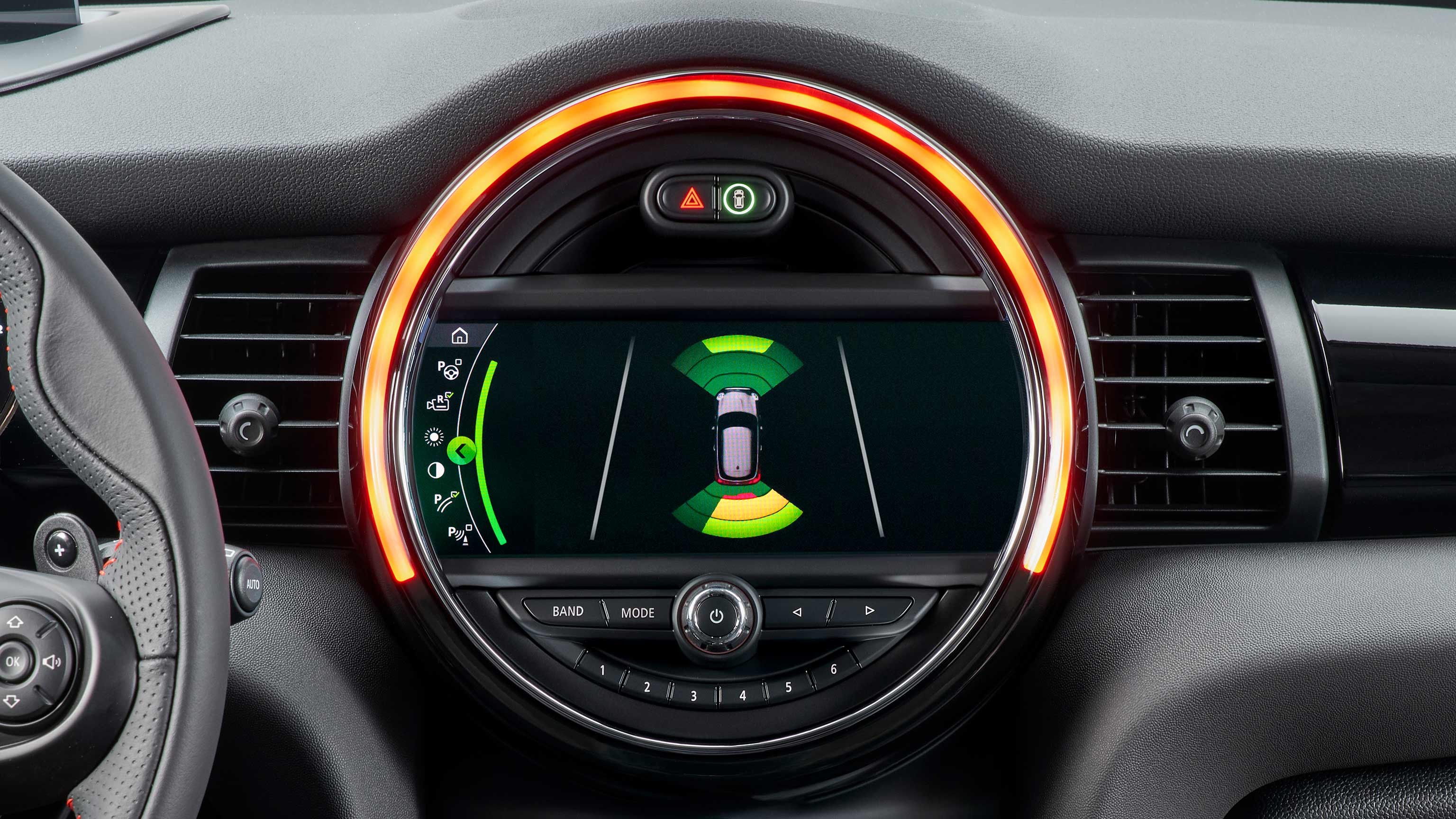 MINI ROSEWOOD EDITION – SPORTS SEATS FOR DRIVER & FRONT PASSENGER